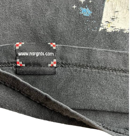 Native Art Tee "fear is an illusion" Size medium - Picture 5 of 7